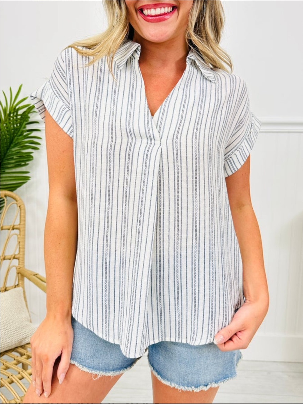 Blu Pepper Ivory Blue Striped Collared Blouse Top MOCO Boutique M